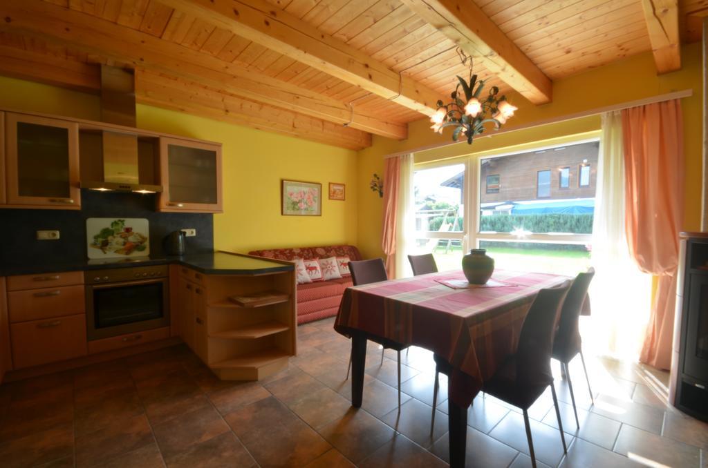 Chalet Yulia Zell am See Rom bilde