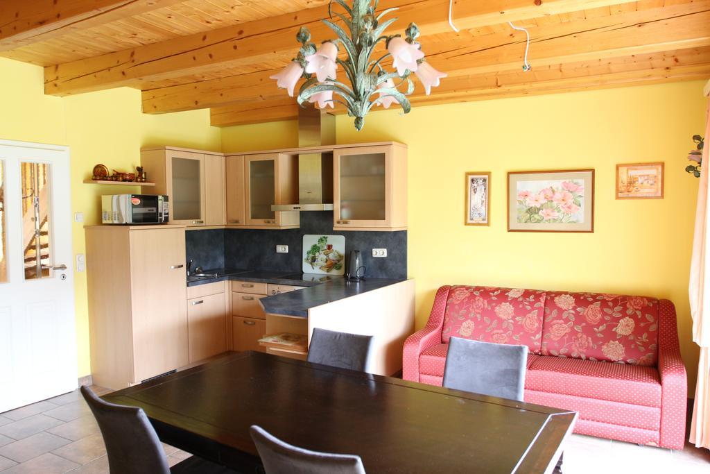 Chalet Yulia Zell am See Rom bilde